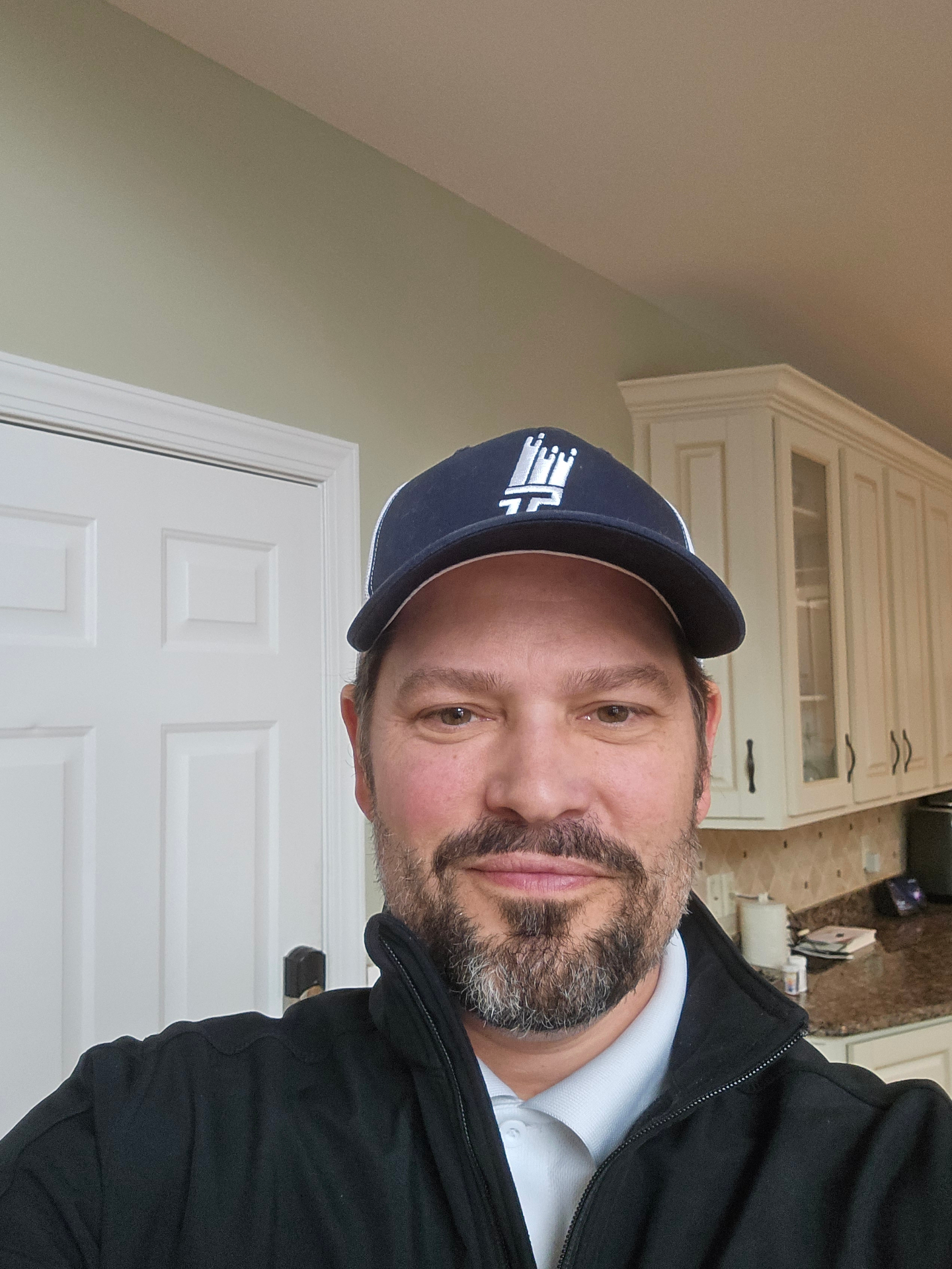 Geoff Petis selfie in a That 1 Painter cap before heading out for the day.